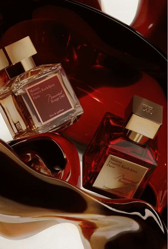 The Secret Behind Long-Lasting Perfume